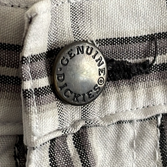 Genuine Dickies short size 34 - Picture 2 of 5